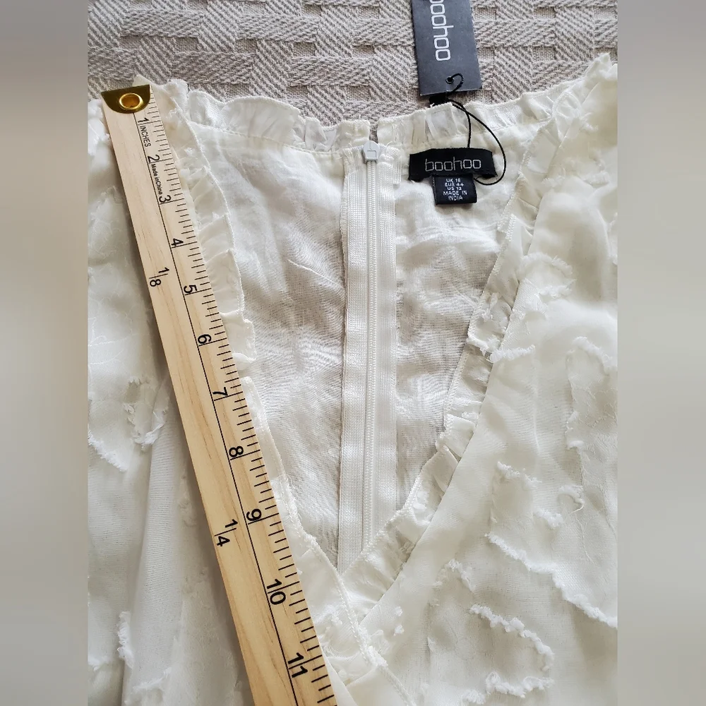 Boohoo Boho Petite Burnout Frill Mini Dress NWT - Picture 8 of 16